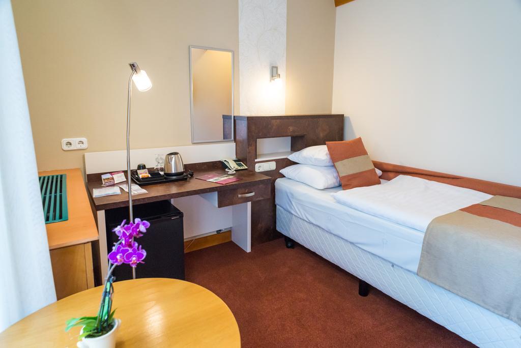 Hotel Spa เฮวิซ ภายนอก รูปภาพ